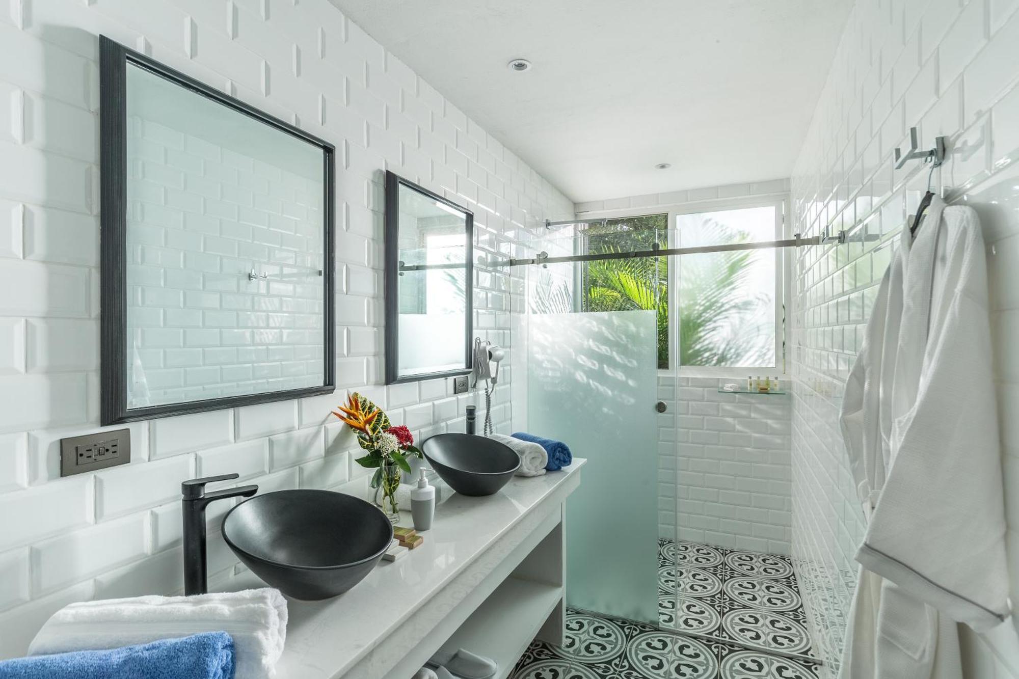 Gigi Brown Beachfront Santa Teresa Мал Паис Стая снимка
